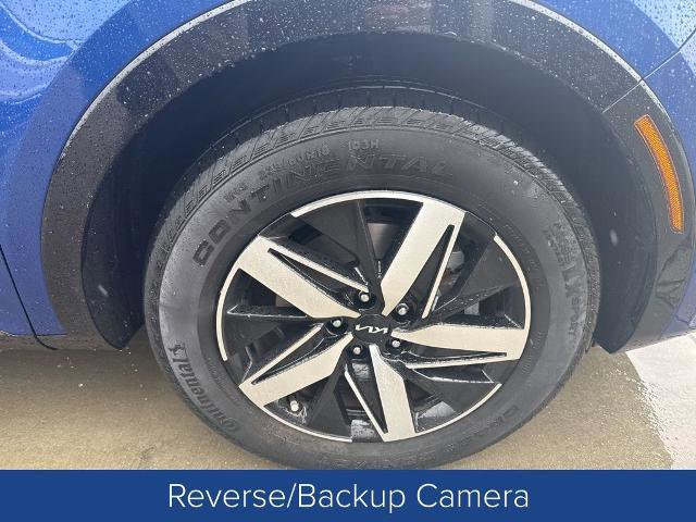 Used 2022 Kia Sorento EX w/ Panoramic Sunroof Package image 7