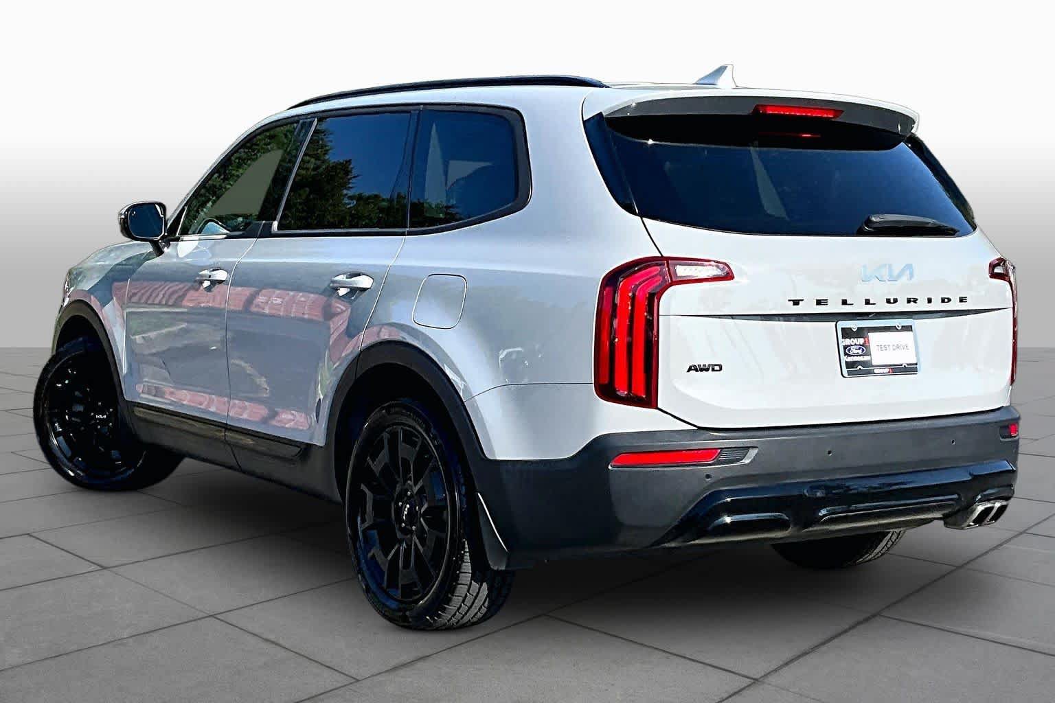 Used 2022 Kia Telluride SX w/ SX Prestige Package AWD/4WD image 12