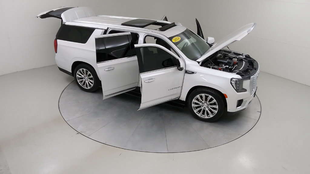 Used 2024 GMC Yukon XL Denali w/ Denali Reserve Package AWD/4WD image 53