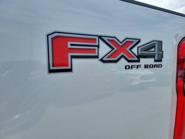 Certified 2024 Ford F350 Platinum w/ FX4 Off-Road Package image 11