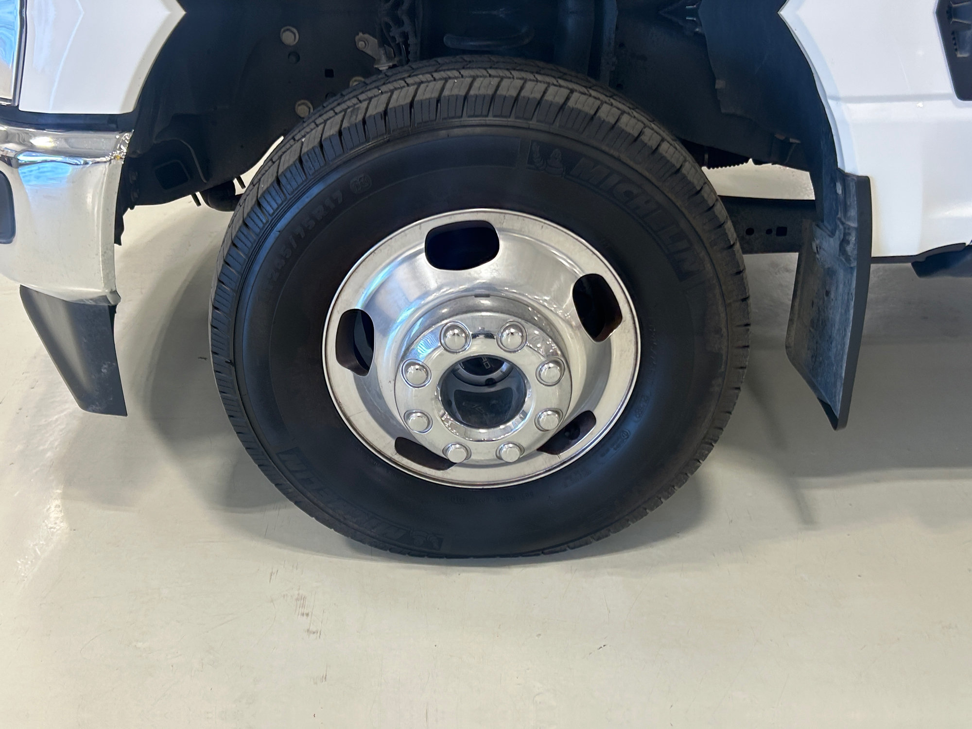 Certified 2025 Ford F350 Lariat w/ Camper Package AWD/4WD image 9