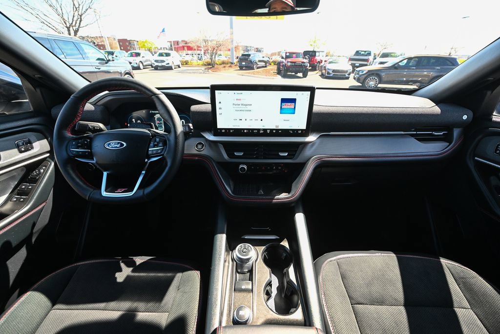 Certified 2025 Ford Explorer ST AWD/4WD image 32