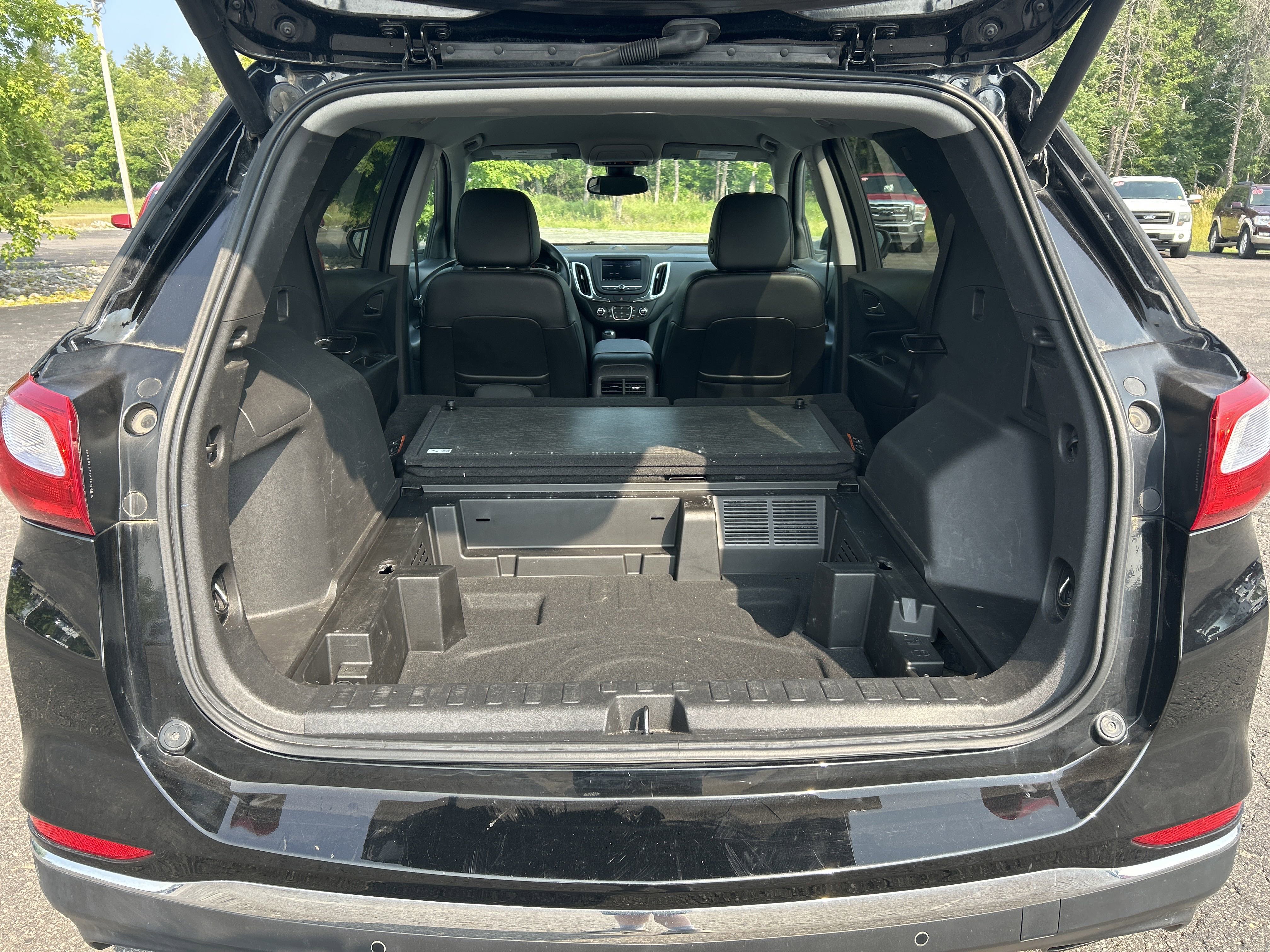 Used 2020 Chevrolet Equinox LT w/ Midnight Edition image 14