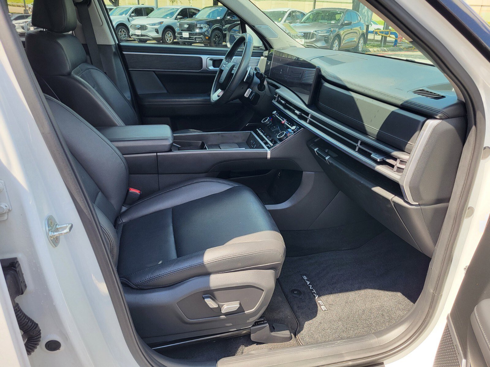 Used 2024 Hyundai Santa Fe Limited FWD image 12
