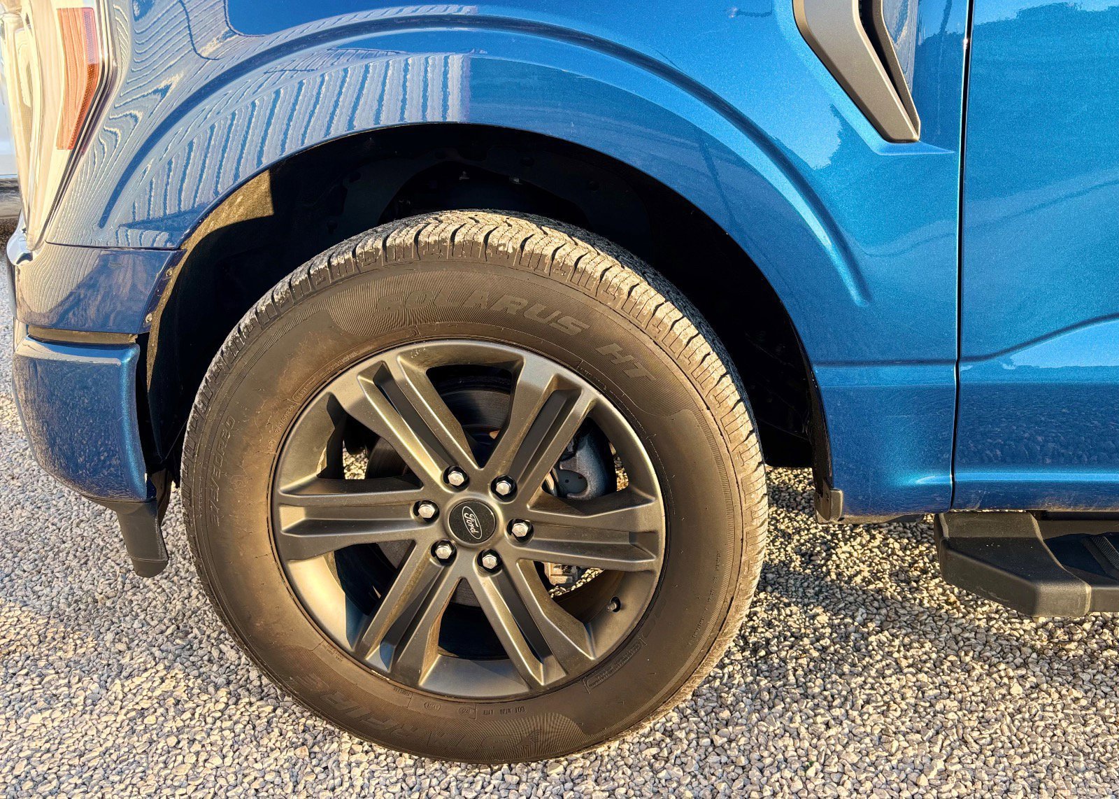 Certified 2022 Ford F150 Lariat w/ Equipment Group 502A High image 16