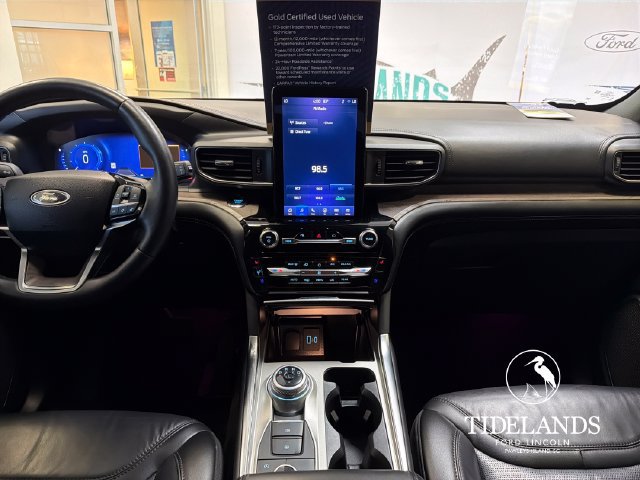 Certified 2023 Ford Explorer Platinum w/ Technology Package AWD/4WD image 22