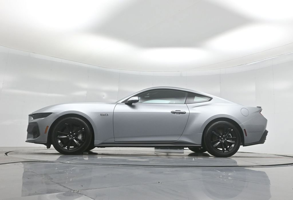 Certified 2025 Ford Mustang GT image 8