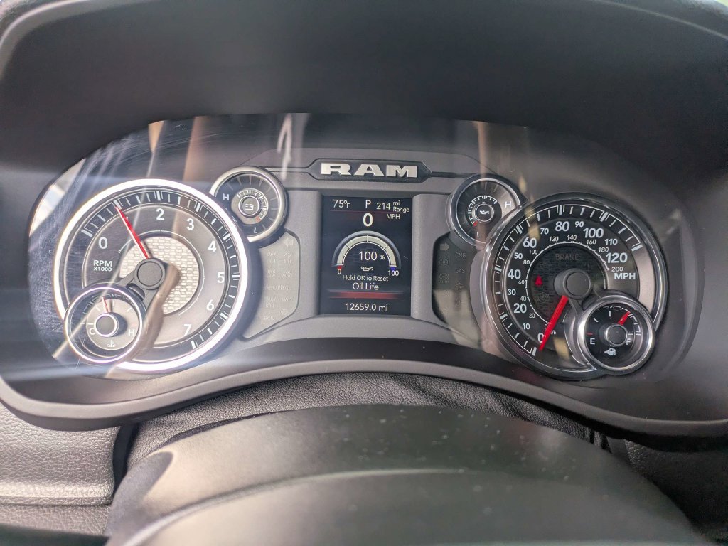 Used 2023 RAM 2500 Tradesman w/ Chrome Appearance Group AWD/4WD image 28