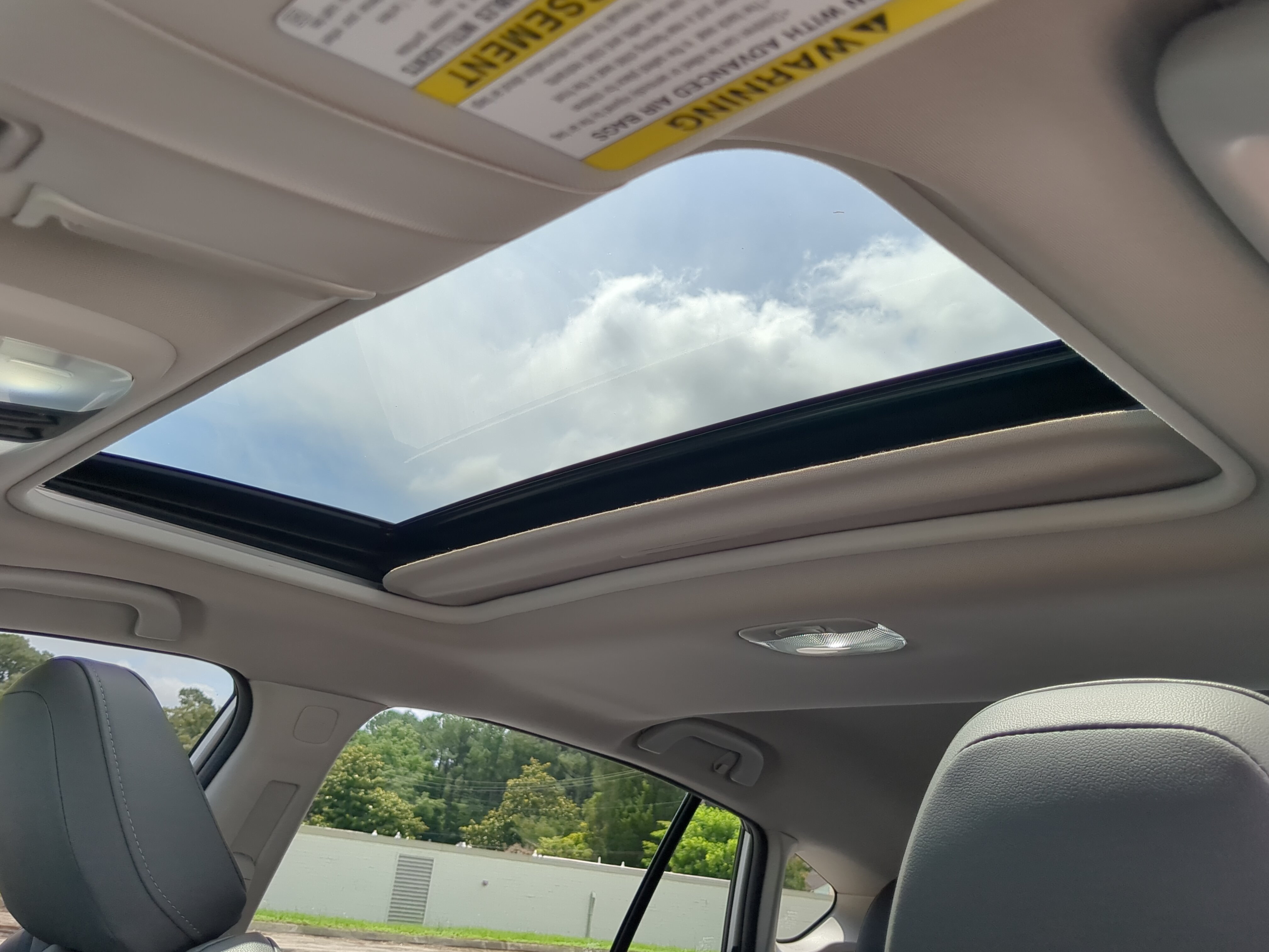 Used 2022 Subaru Crosstrek 2.5i Sport w/ Moonroof Package AWD/4WD image 18