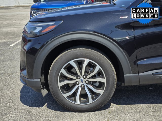 Certified 2025 Ford Explorer ST-Line AWD/4WD image 9