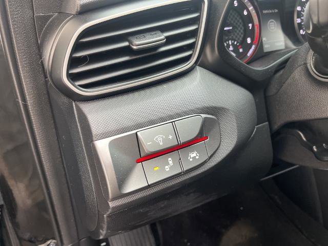 Used 2019 Hyundai Veloster 2.0 Premium image 15