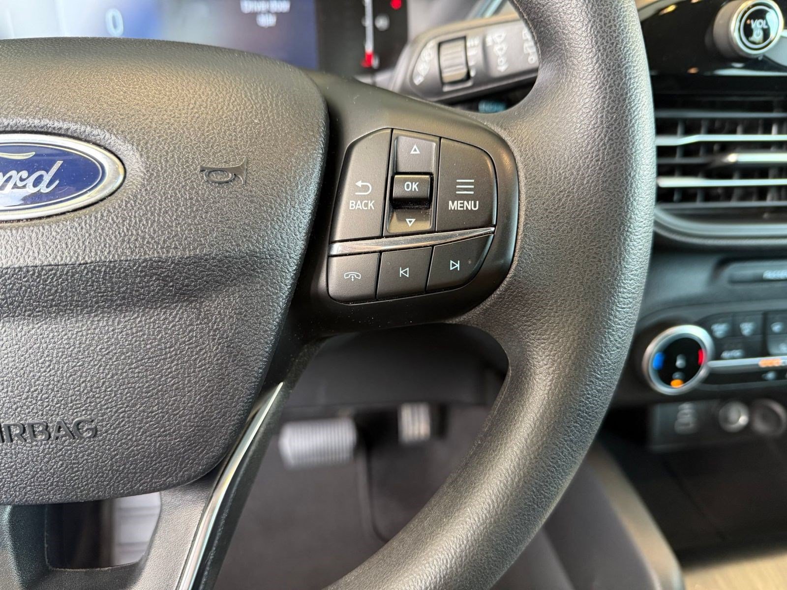 Certified 2025 Ford Escape Active FWD image 18