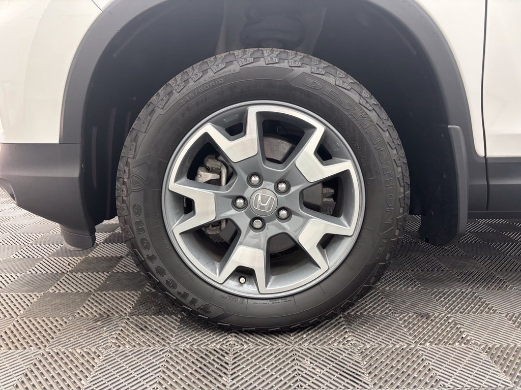 Used 2023 Honda Passport TrailSport image 17