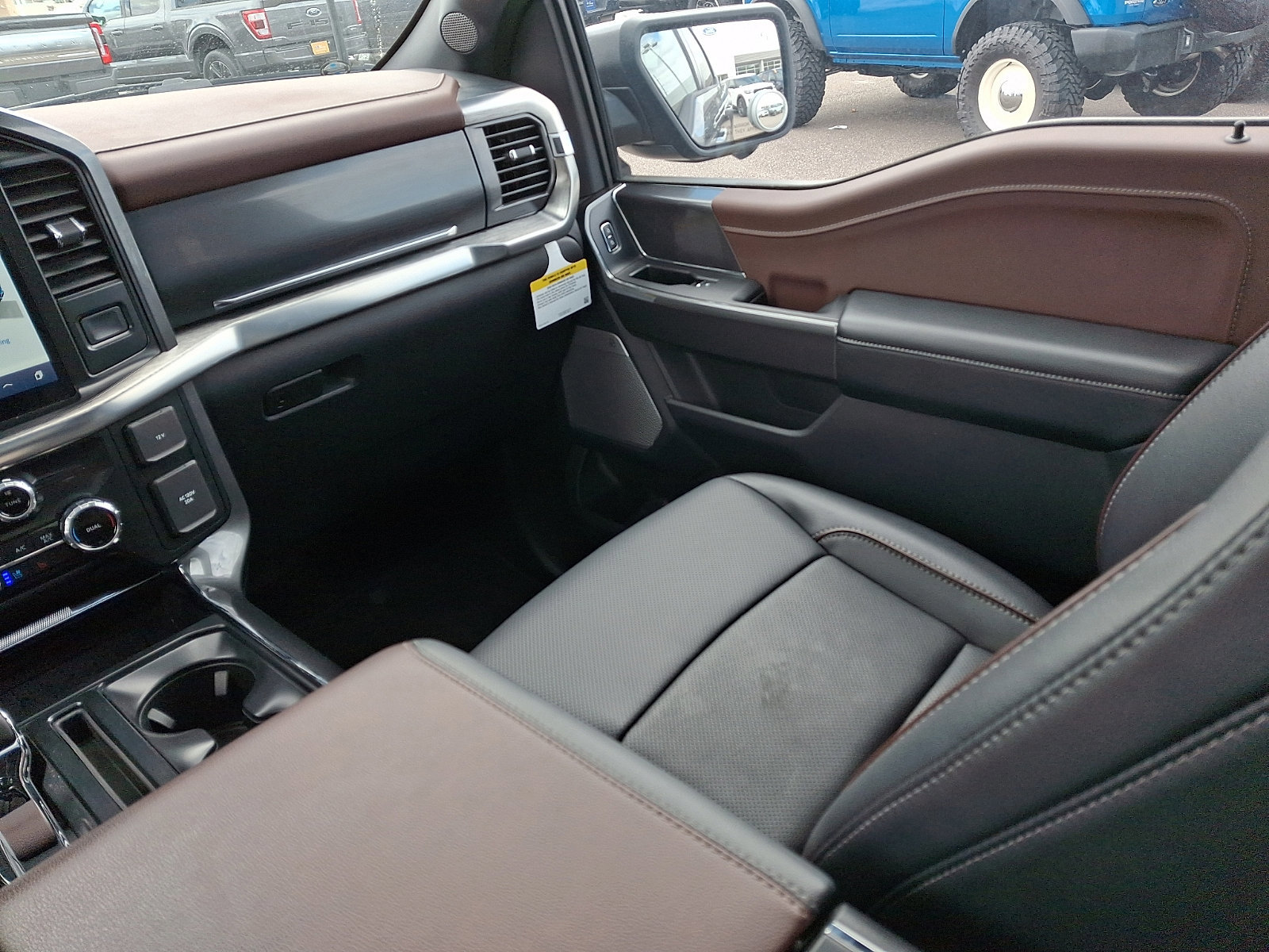 Certified 2023 Ford F150 Lariat w/ Equipment Group 502A High image 16