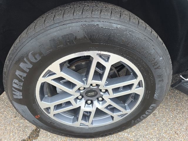 Certified 2025 Ford Expedition Max Active RWD image 10