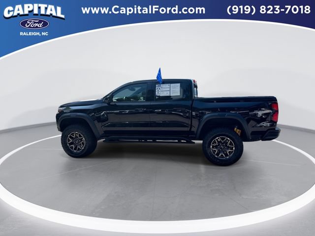 Used 2025 Chevrolet Colorado ZR2 w/ Technology Package AWD/4WD image 5