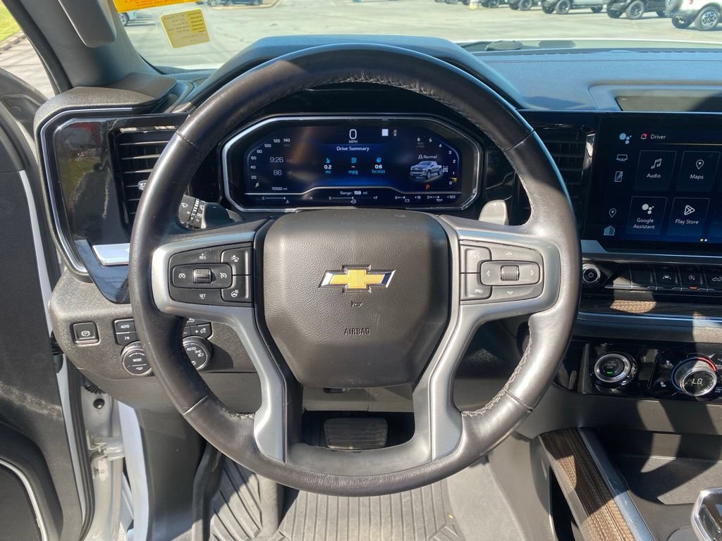 Used 2022 Chevrolet Silverado 1500 LT w/ Z71 Off-Road Package AWD/4WD image 18