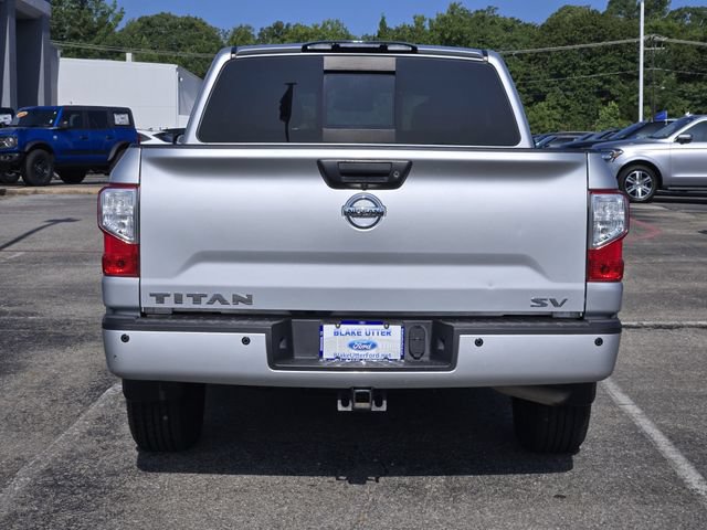 Used 2017 Nissan Titan SV RWD image 6