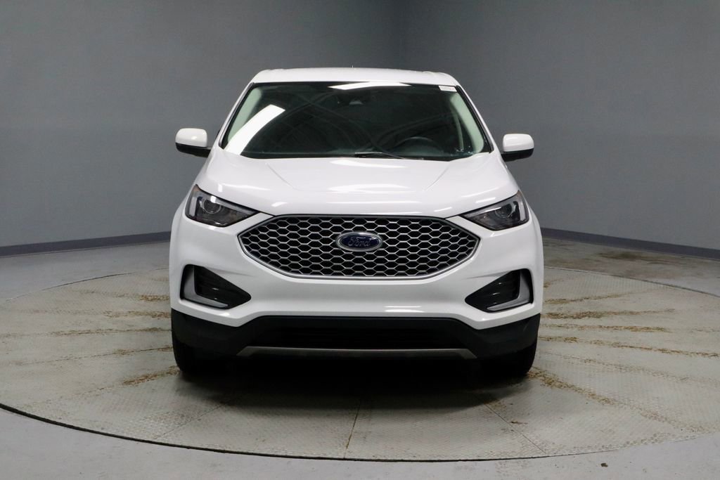 Certified 2024 Ford Edge SEL image 8