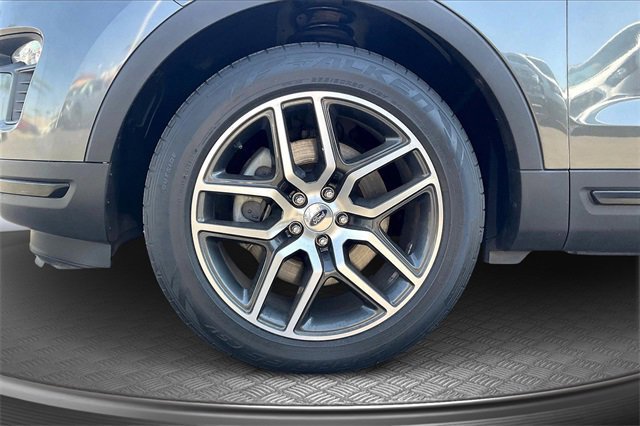 Certified 2019 Ford Explorer Sport image 11