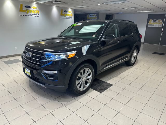 Certified 2024 Ford Explorer XLT w/ Equipment Group 202A AWD/4WD image 2