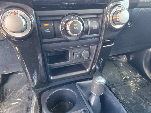 Used 2022 Toyota 4Runner TRD Off-Road Premium AWD/4WD image 15
