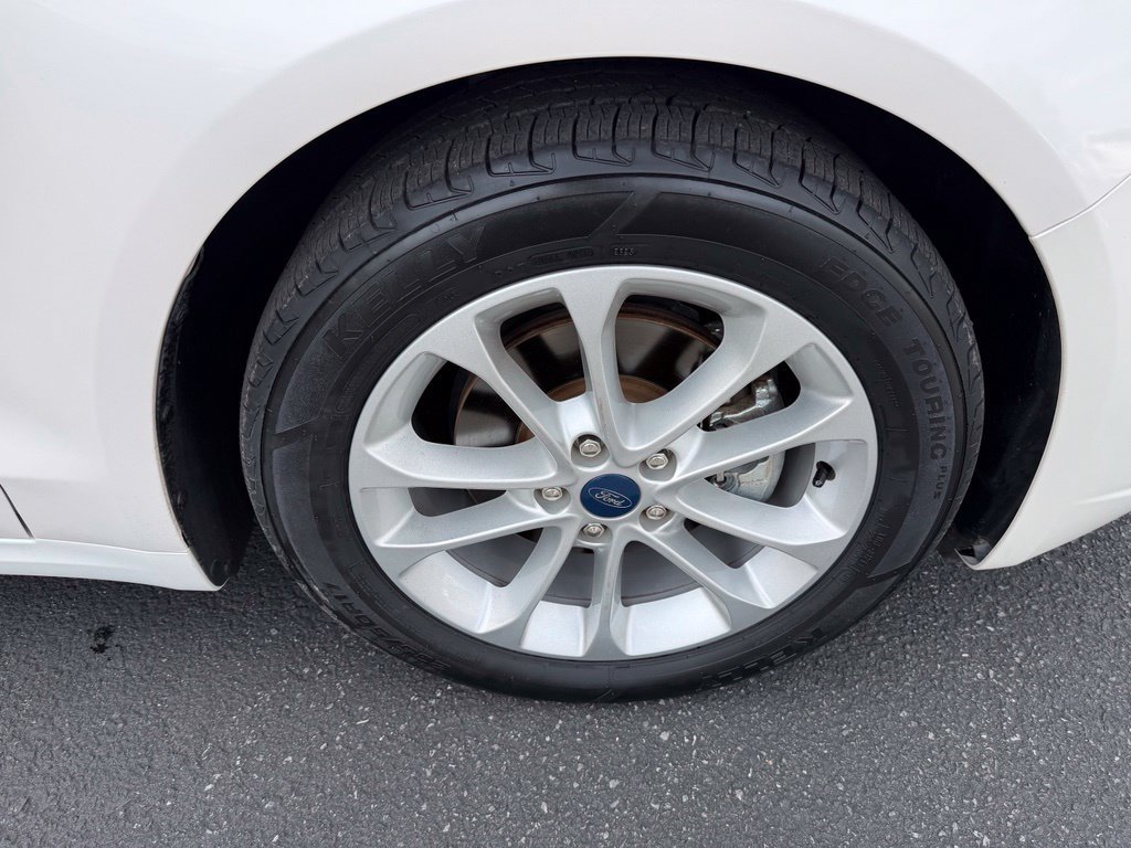 Certified 2019 Ford Fusion SE FWD image 10