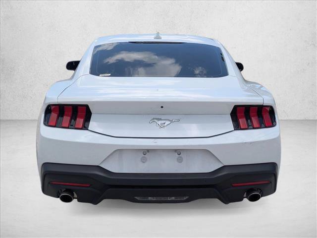 Certified 2025 Ford Mustang Coupe RWD image 4