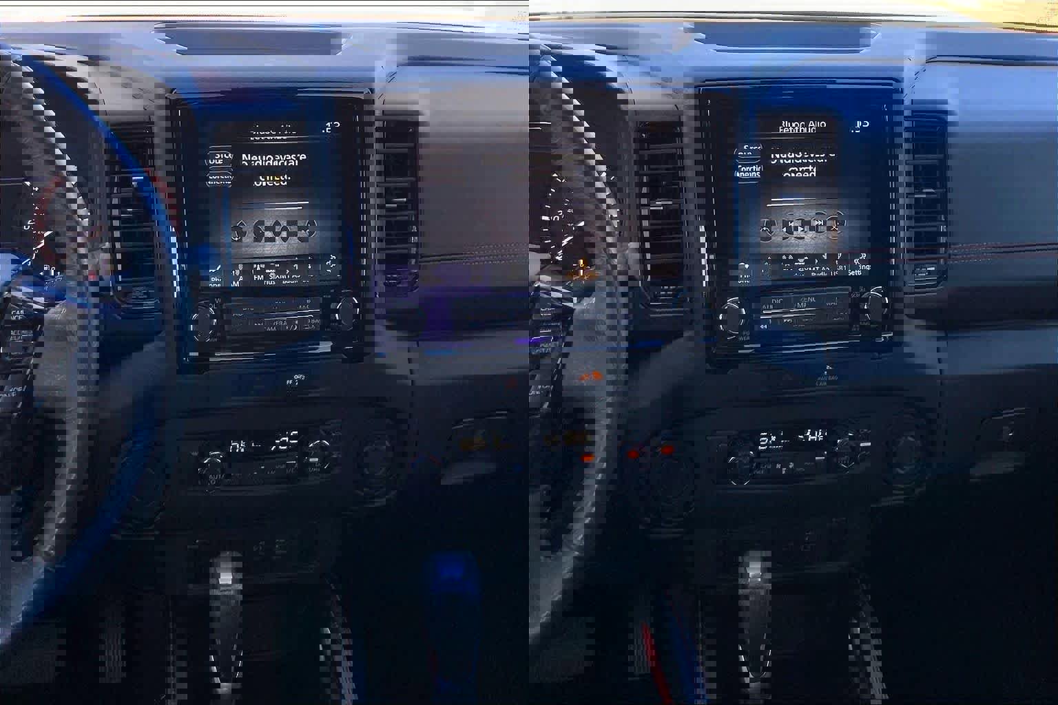 Used 2023 Nissan Frontier Pro-X w/ Tow Package image 6