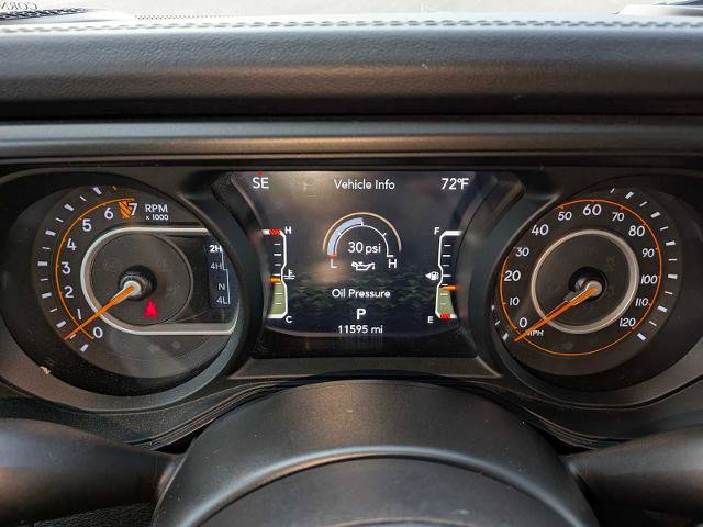 Used 2024 Jeep Gladiator Rubicon w/ Technology Group AWD/4WD image 25