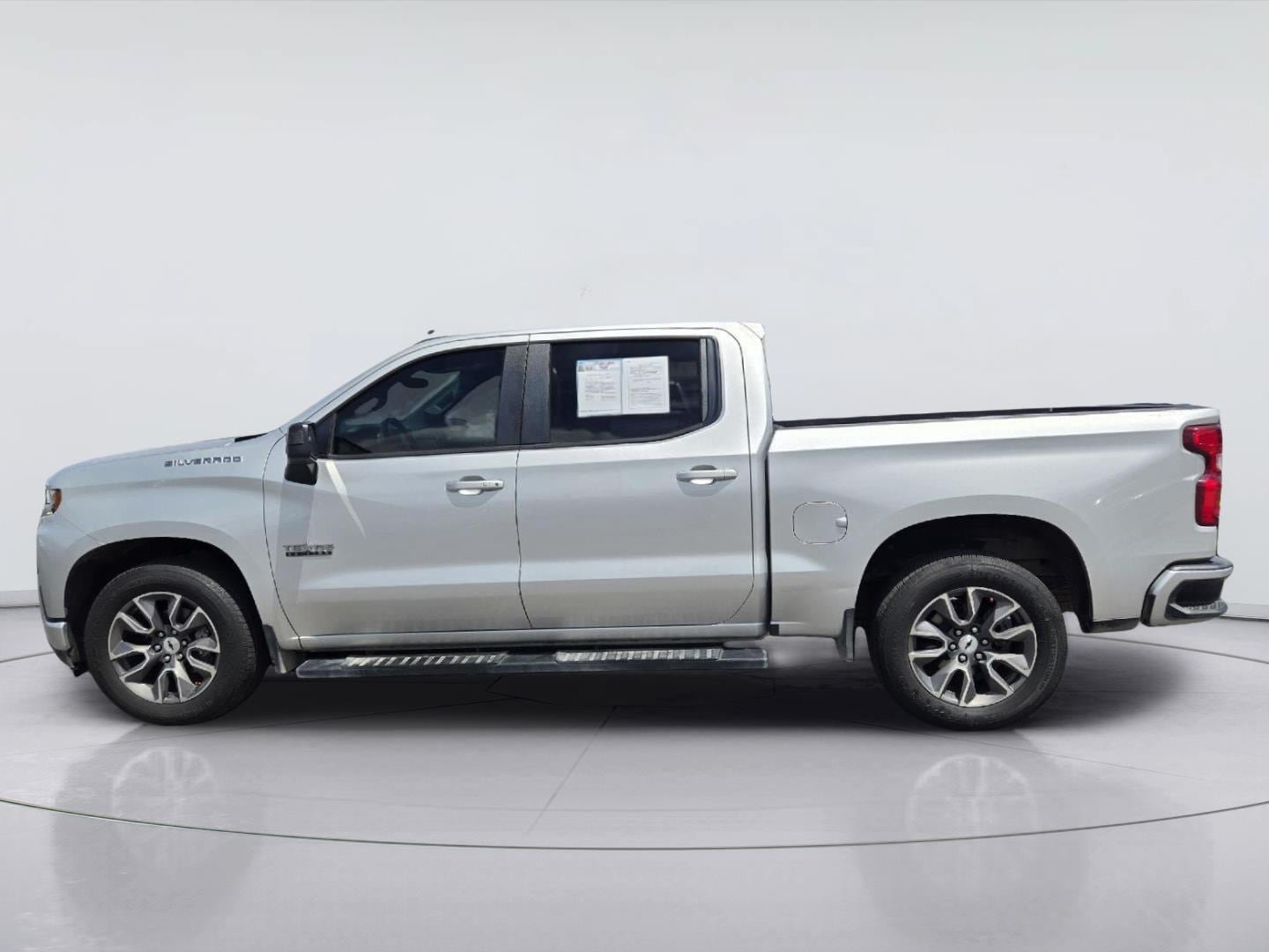 Used 2021 Chevrolet Silverado 1500 RST w/ Bed Protection Package RWD image 5
