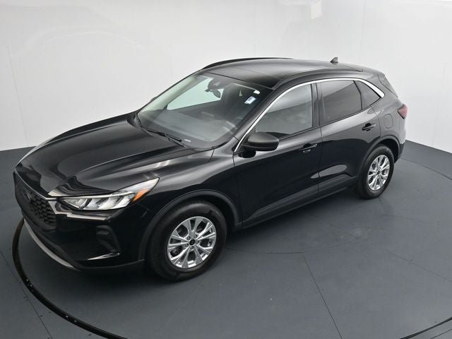 Certified 2023 Ford Escape Active AWD/4WD image 29