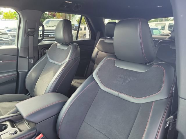 Certified 2025 Ford Explorer ST RWD image 24