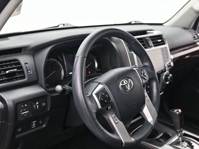 Used 2023 Toyota 4Runner Limited image 15