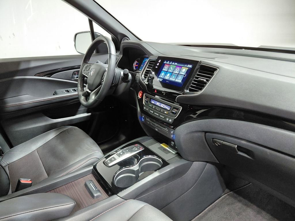 Used 2022 Honda Pilot Black Edition image 35