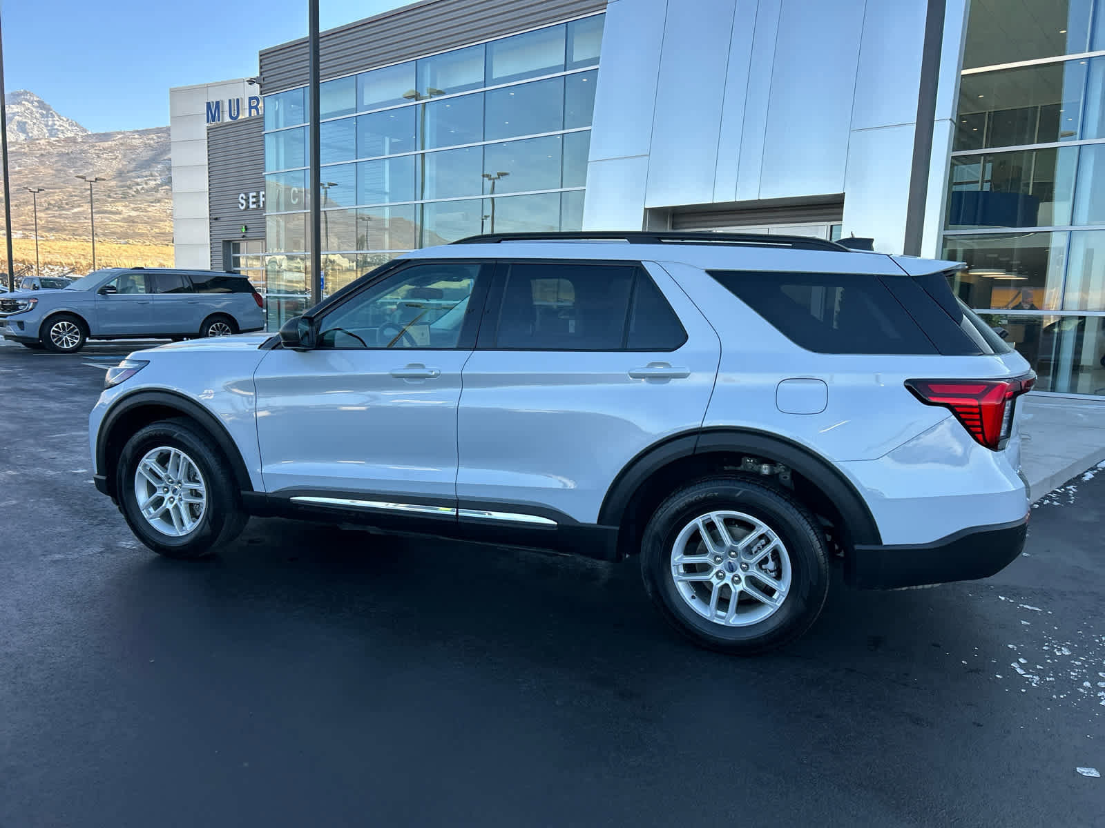 Certified 2025 Ford Explorer Active image 4