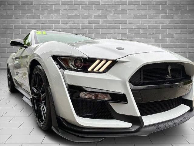Certified 2021 Ford Mustang Shelby GT500 w/ Technology Package RWD image 2