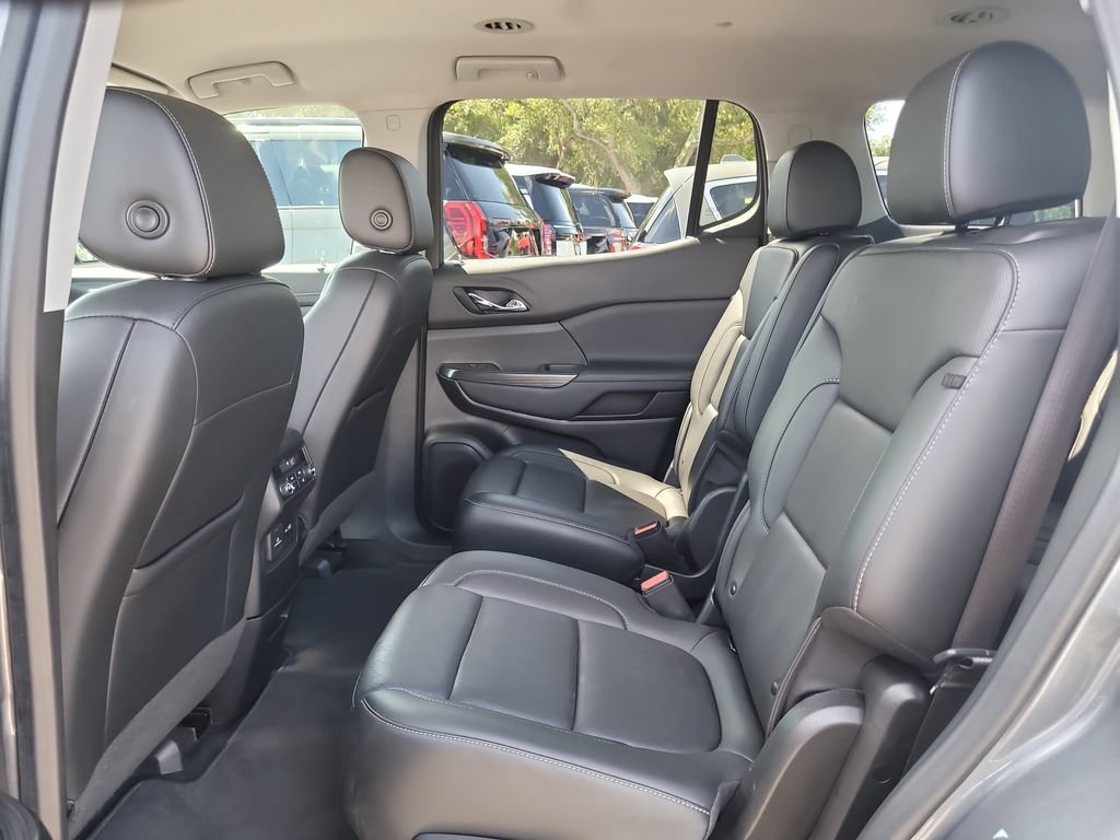Used 2021 GMC Acadia SLT w/ Elevation Edition FWD image 11