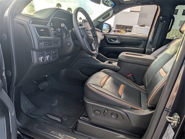 Used 2023 GMC Yukon AT4 w/ Max Trailering Package image 10