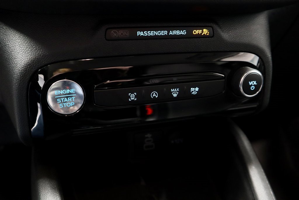 Certified 2025 Ford Escape Platinum image 34