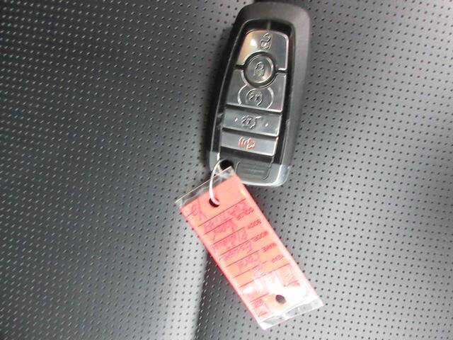 Certified 2024 Ford Escape Platinum AWD/4WD image 16