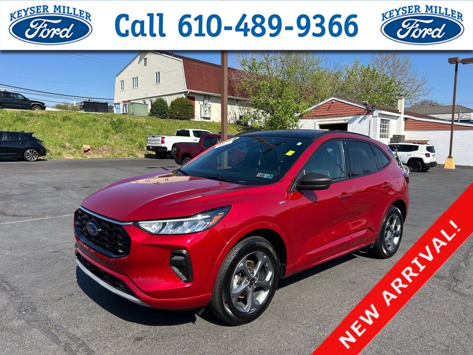 Certified 2024 Ford Escape ST-Line w/ Tech Pack #1 AWD/4WD image 1