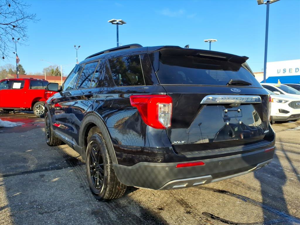 Certified 2023 Ford Explorer XLT w/ Equipment Group 202A image 9