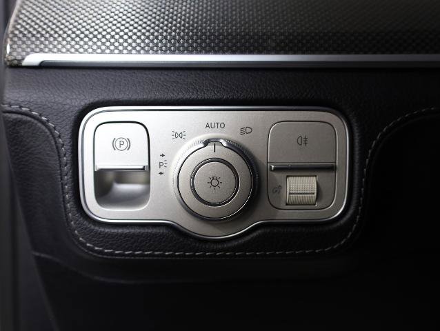 Used 2022 Mercedes-Benz GLS 450 4MATIC image 24