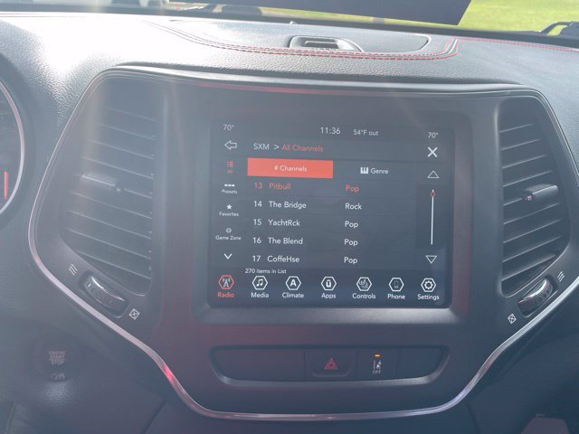 Used 2022 Jeep Cherokee Trailhawk w/ Trailer Tow Group AWD/4WD image 14