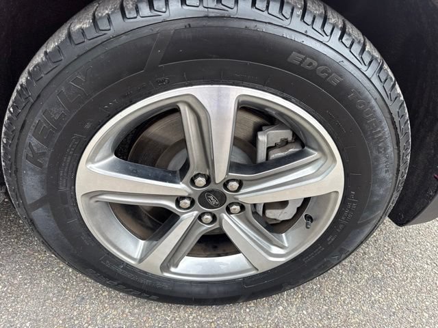 Certified 2024 Ford Edge SEL w/ Convenience Package AWD/4WD image 13