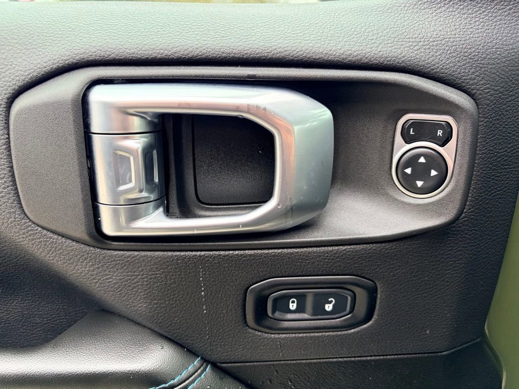Used 2024 Jeep Wrangler Unlimited Rubicon 4xe image 23