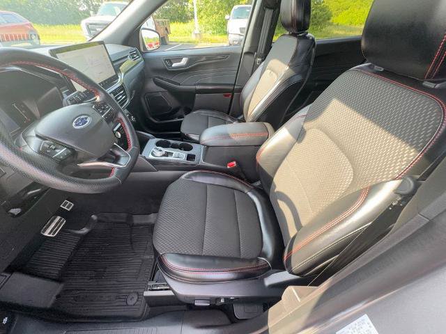 Certified 2024 Ford Escape ST-Line w/ Tech Pack #1 AWD/4WD image 11