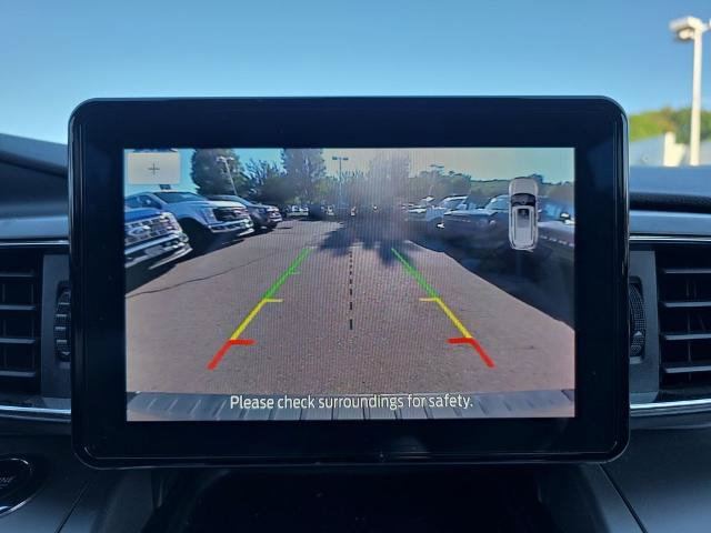 Certified 2022 Ford Explorer XLT w/ Equipment Group 202A AWD/4WD image 34