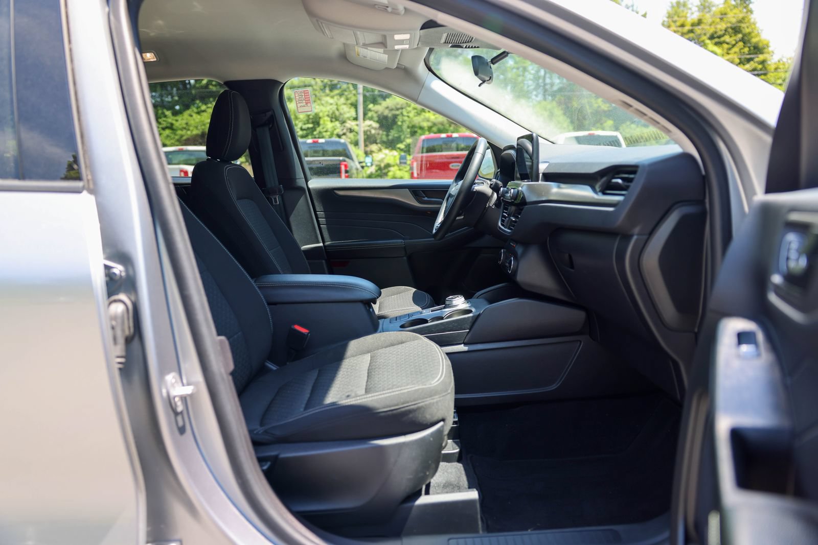 Certified 2023 Ford Escape Active AWD/4WD image 9